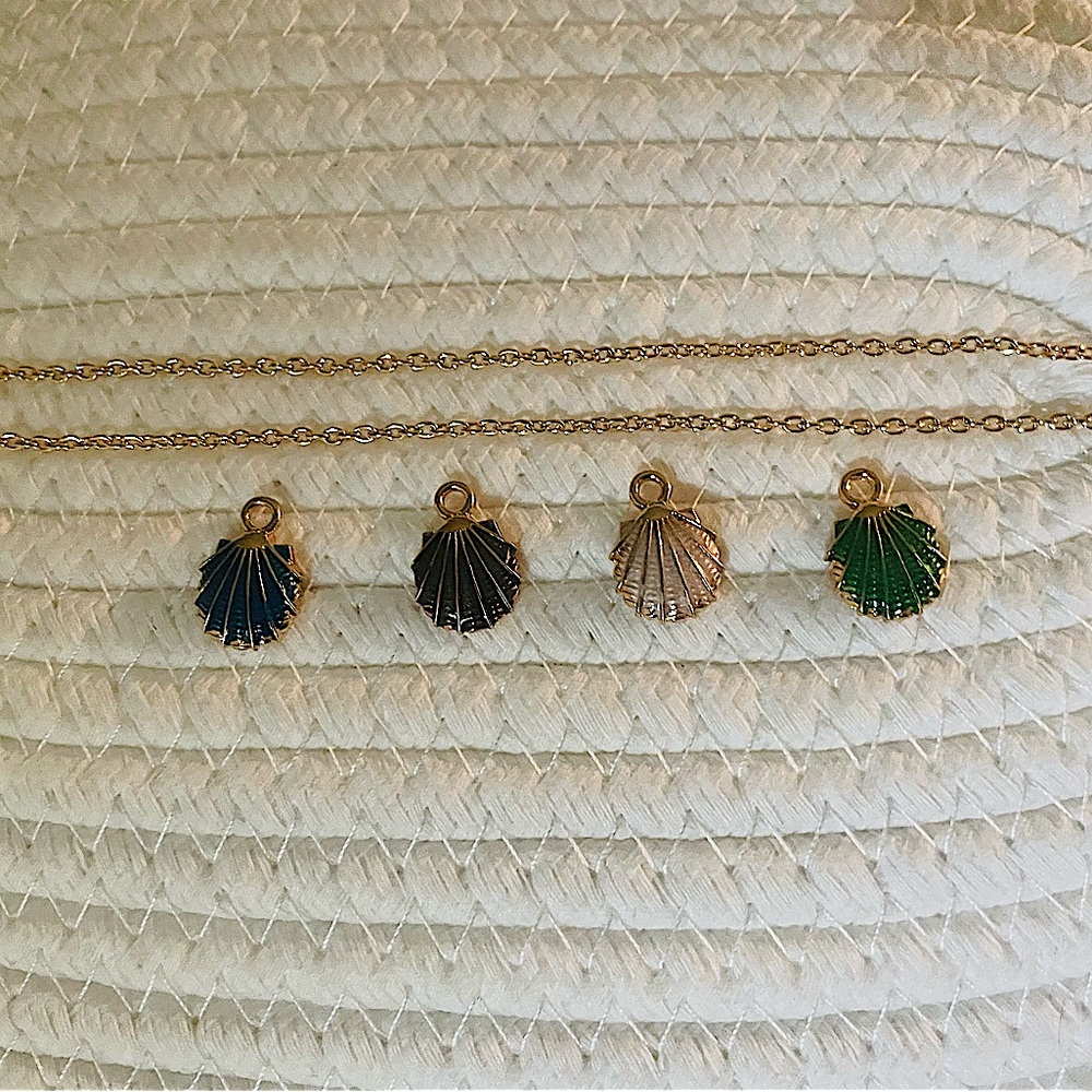 NECKLACE - Picture 3 of 5